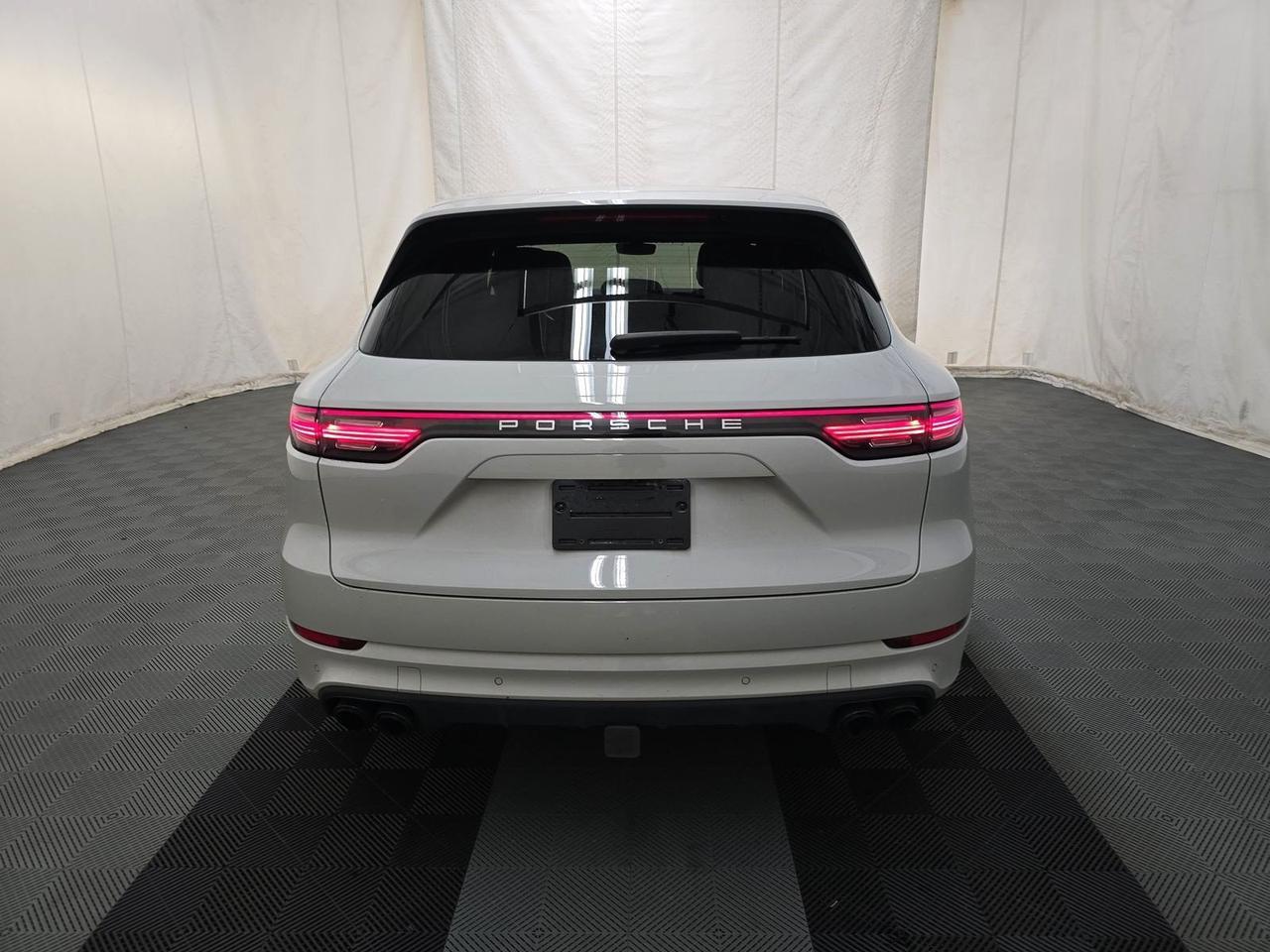 2023 Porsche Cayenne E-Hybrid Adaptive Suspension Ventilated Seats Portland OR