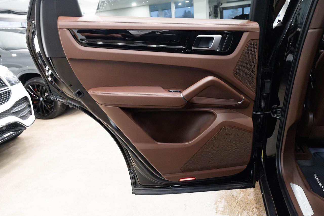 2023 Porsche Cayenne E-Hybrid - Photo 19
