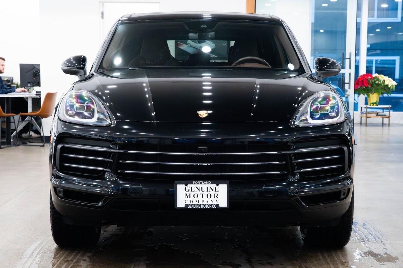 2023 Porsche Cayenne E-Hybrid Base