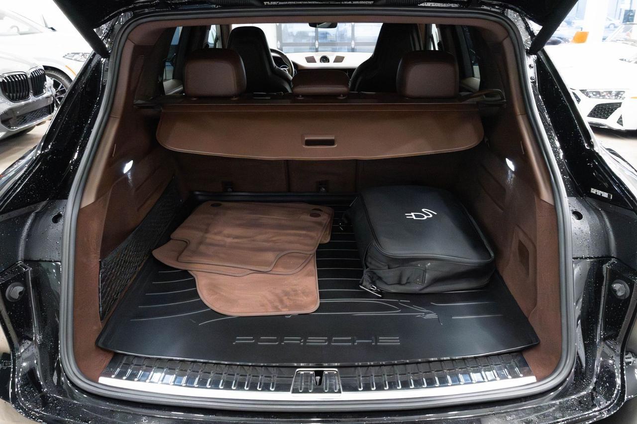 2023 Porsche Cayenne E-Hybrid - Photo 8