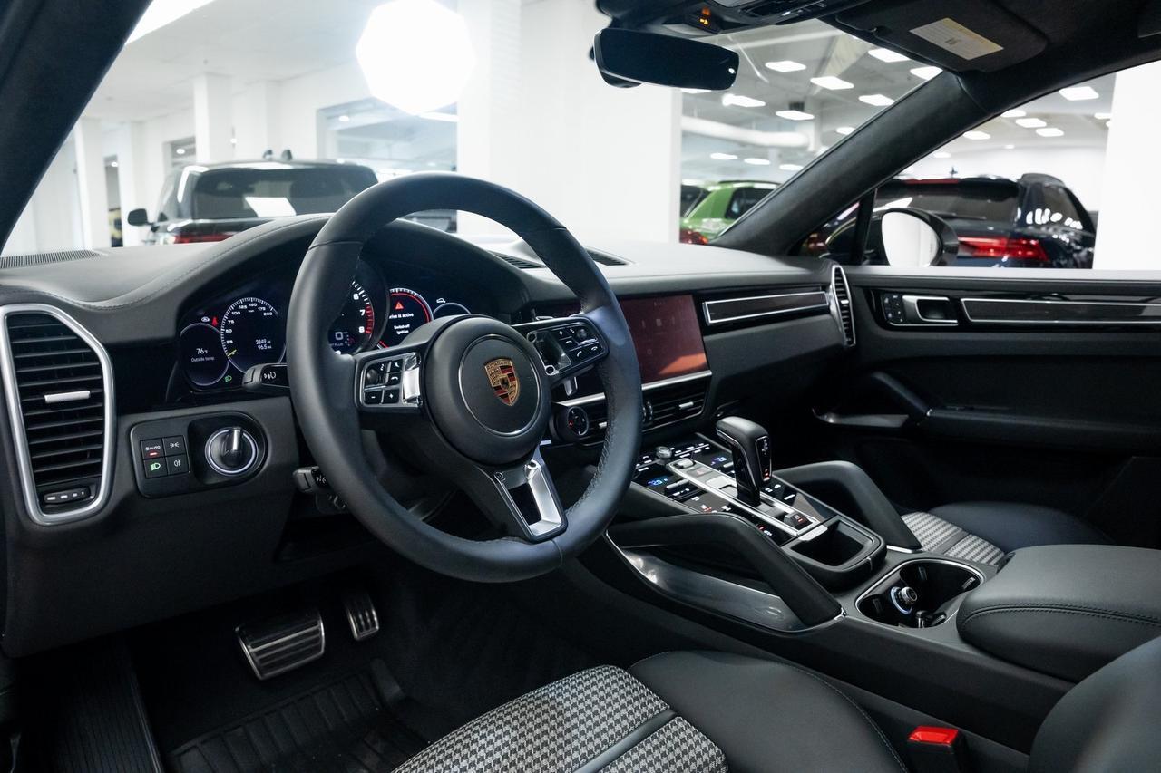 2023 Porsche Cayenne E-Hybrid Coupe Turbo S Lightweight Sport Package PDLS+ Portland OR
