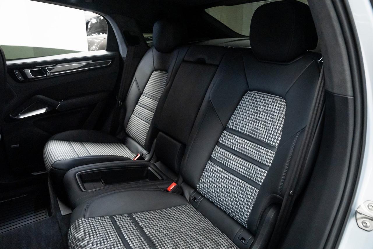 2023 Porsche Cayenne E-Hybrid Coupe Turbo S Lightweight Sport Package PDLS+ Portland OR