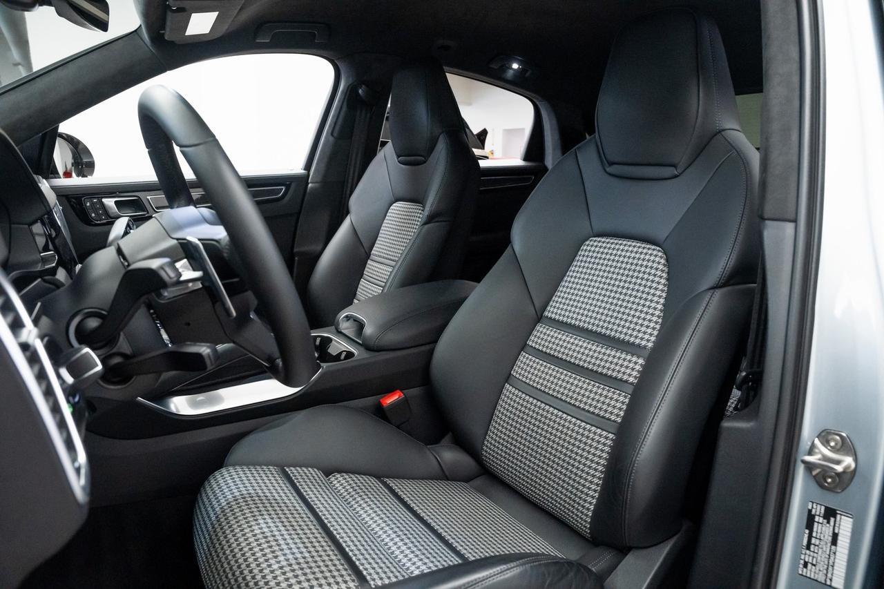 2023 Porsche Cayenne E-Hybrid Coupe Turbo S Lightweight Sport Package PDLS+ Portland OR
