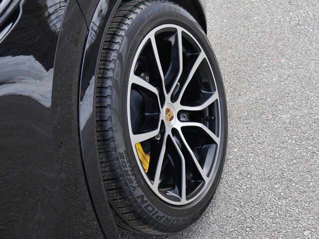 2023 Porsche Cayenne E-Hybrid Coupe Turbo S Oshkosh WI