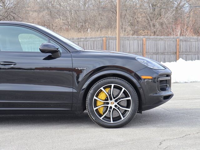 2023 Porsche Cayenne E-Hybrid Coupe Turbo S Oshkosh WI