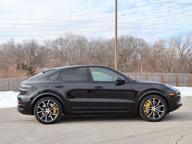 2023 Porsche Cayenne E-Hybrid Coupe Turbo S Oshkosh WI