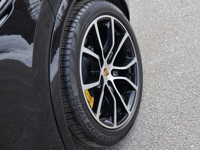 2023 Porsche Cayenne E-Hybrid Coupe Turbo S Oshkosh WI