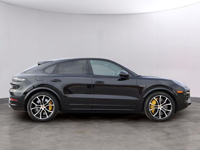 2023 Porsche Cayenne E-Hybrid Coupe Turbo S Oshkosh WI