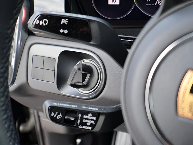 2023 Porsche Cayenne E-Hybrid Coupe Turbo S Oshkosh WI