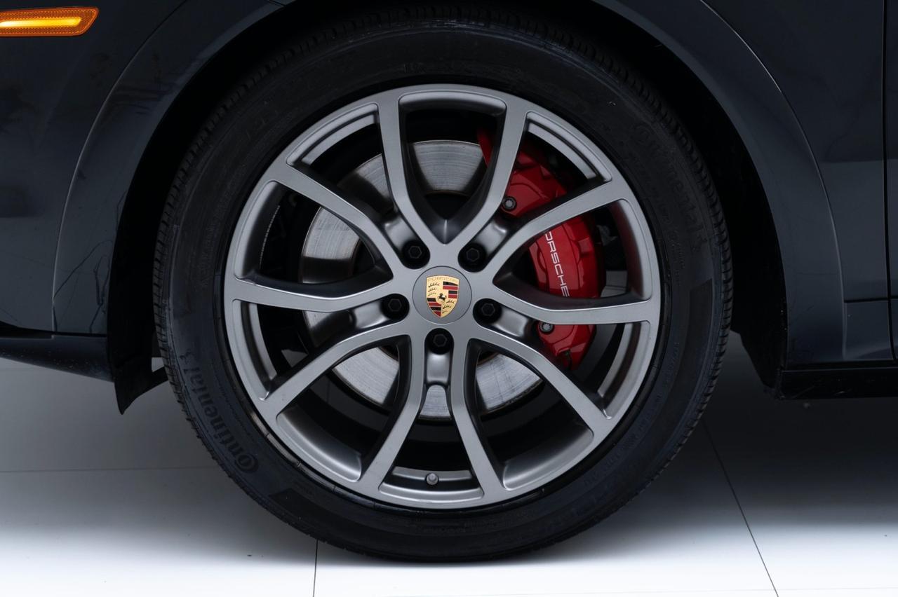 2023 Porsche Cayenne GTS Coupe Pompano Beach FL
