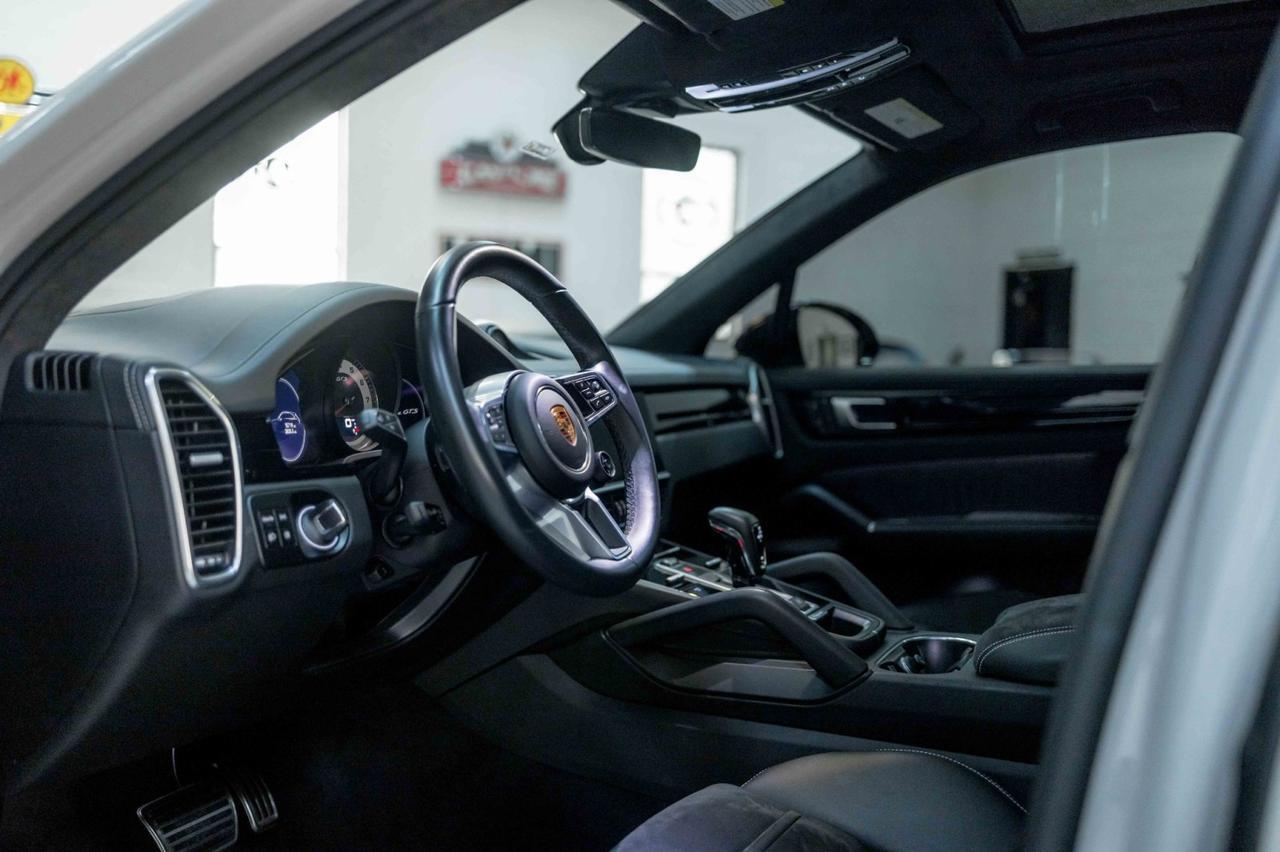 2023 Porsche Cayenne GTS