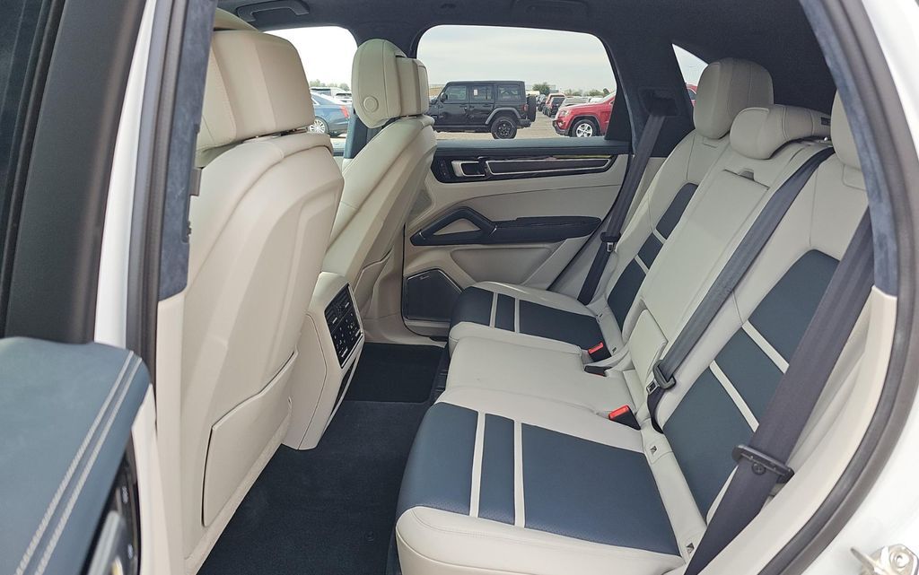 2023 Porsche Cayenne GTS Tigard OR