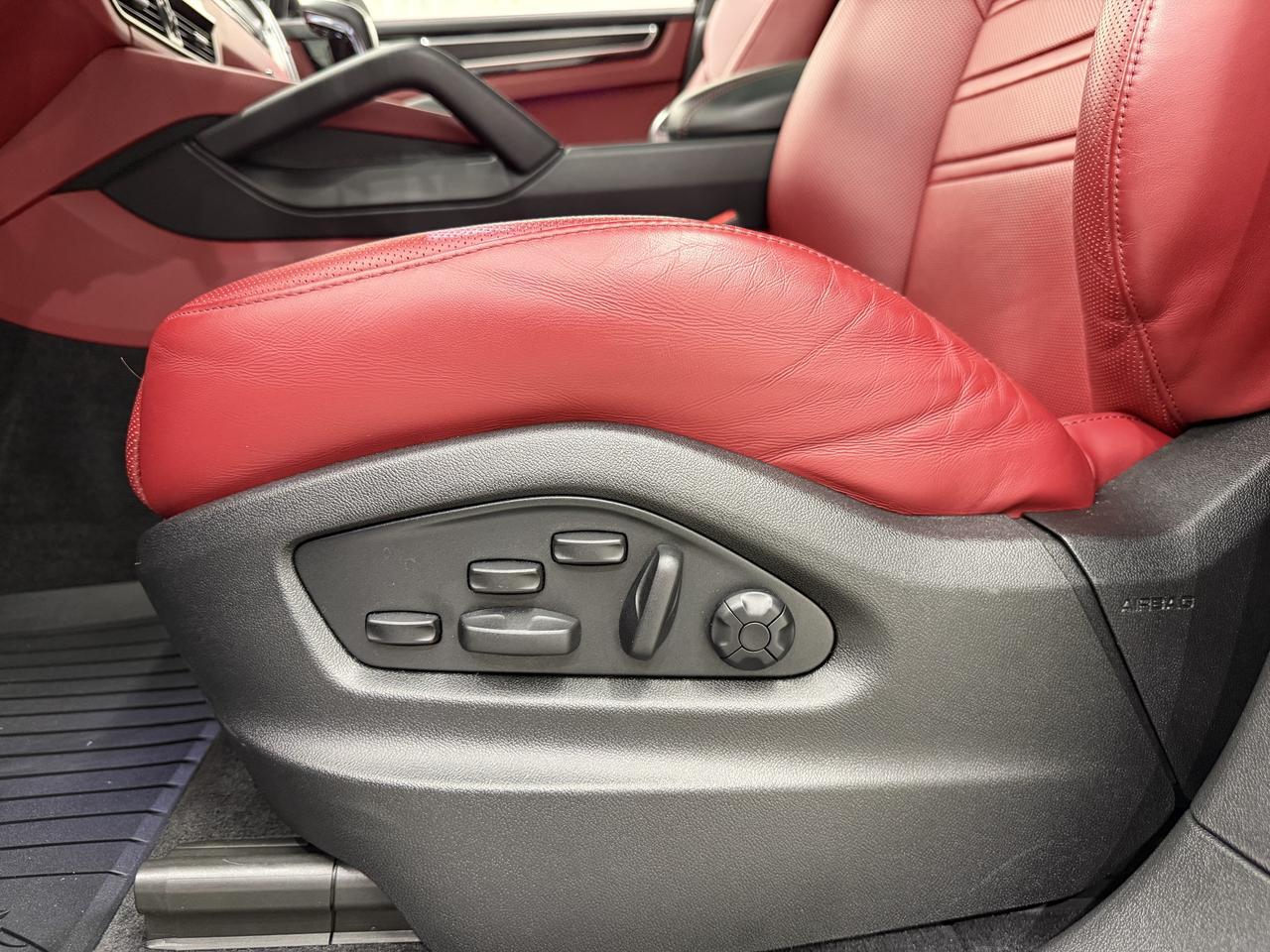 2023 Porsche Cayenne Gts Newark DE