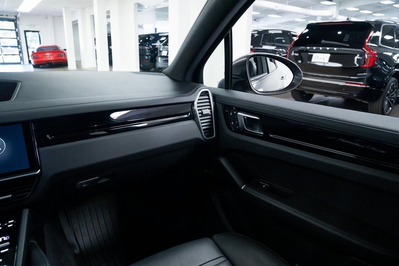 2023 Porsche Cayenne Heated Seats Premium Package Portland OR