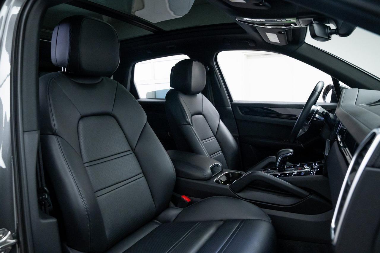 2023 Porsche Cayenne Heated Seats Premium Package Portland OR