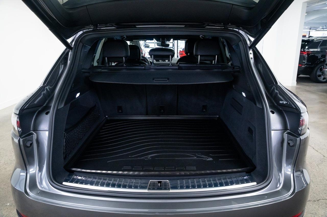 2023 Porsche Cayenne Heated Seats Premium Package Portland OR