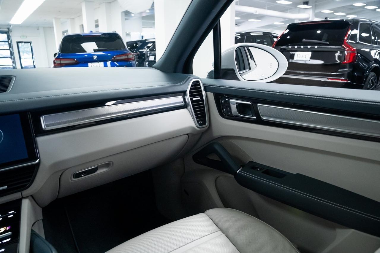 2023 Porsche Cayenne Platinum Edition 1 Owner Premium Package Plus Portland OR