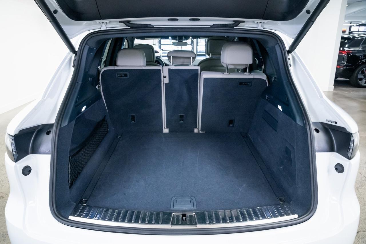 2023 Porsche Cayenne Platinum Edition 1 Owner Premium Package Plus Portland OR