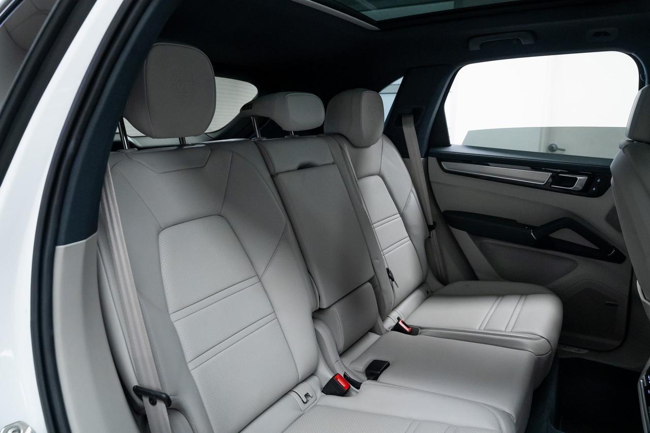 2023 Porsche Cayenne Platinum Edition 1 Owner Premium Package Plus Portland OR