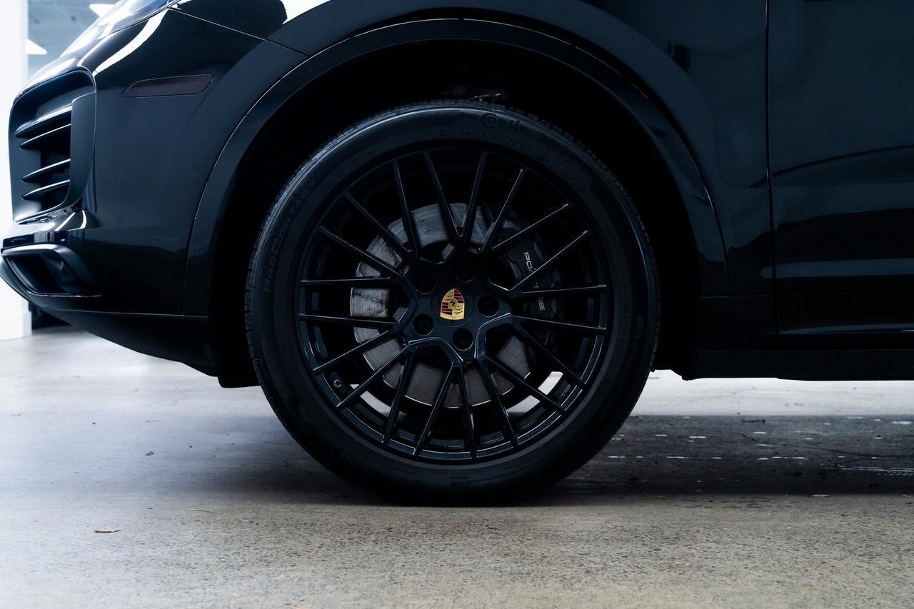 2023 Porsche Cayenne Platinum Edition 1 Owner Vented Seats Premium Package Portland OR
