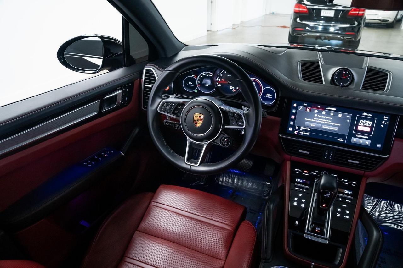 2023 Porsche Cayenne Platinum Edition 1 Owner Vented Seats Premium Package Portland OR