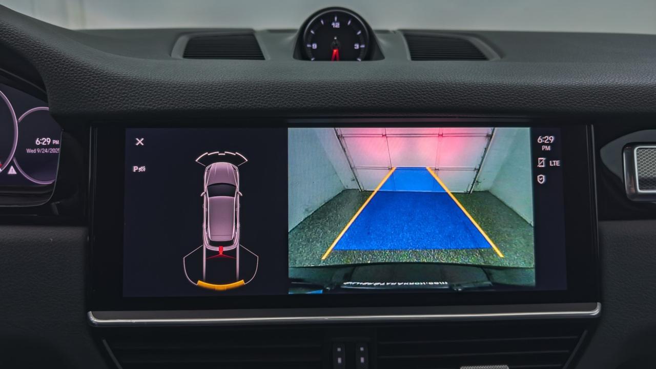 2023 Porsche Cayenne Platinum Edition AWD Tallmadge OH