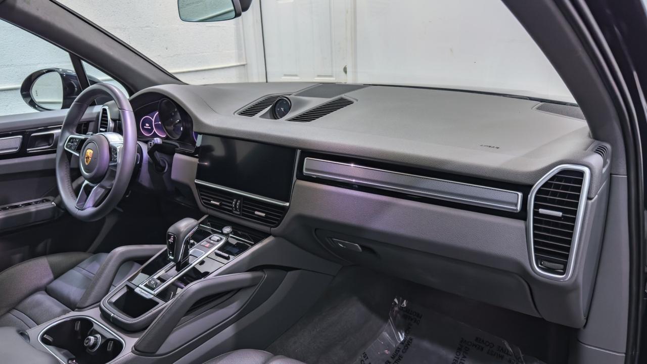 2023 Porsche Cayenne Platinum Edition AWD Tallmadge OH