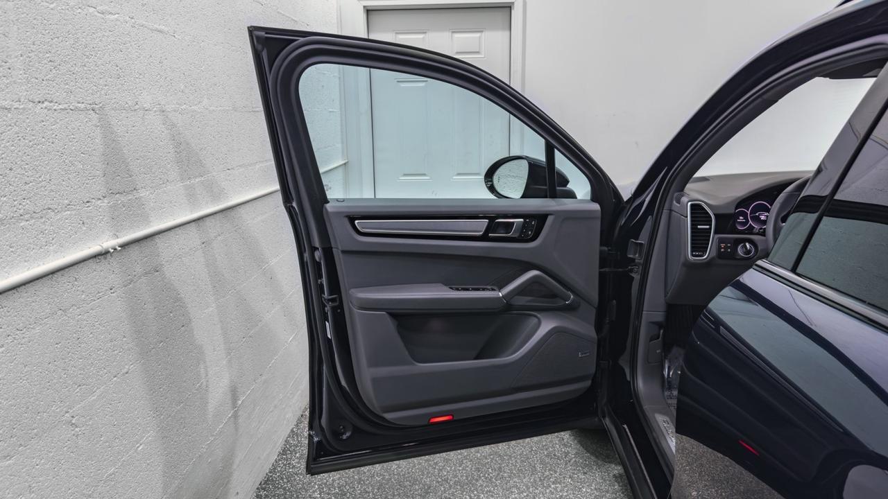 2023 Porsche Cayenne Platinum Edition AWD Tallmadge OH