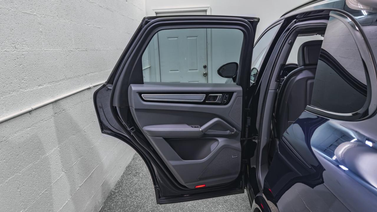 2023 Porsche Cayenne Platinum Edition AWD Tallmadge OH