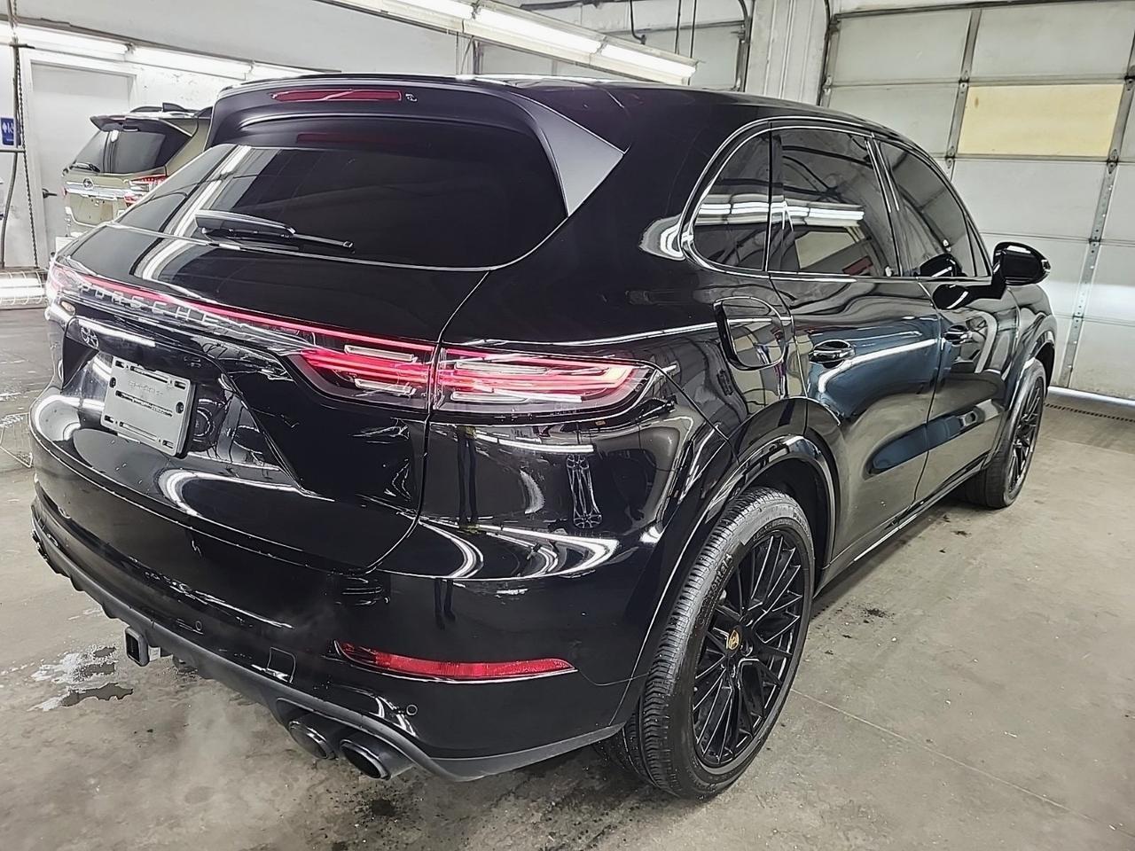 2023 Porsche Cayenne Platinum Edition Active Suspension Adaptive Cruise Portland OR