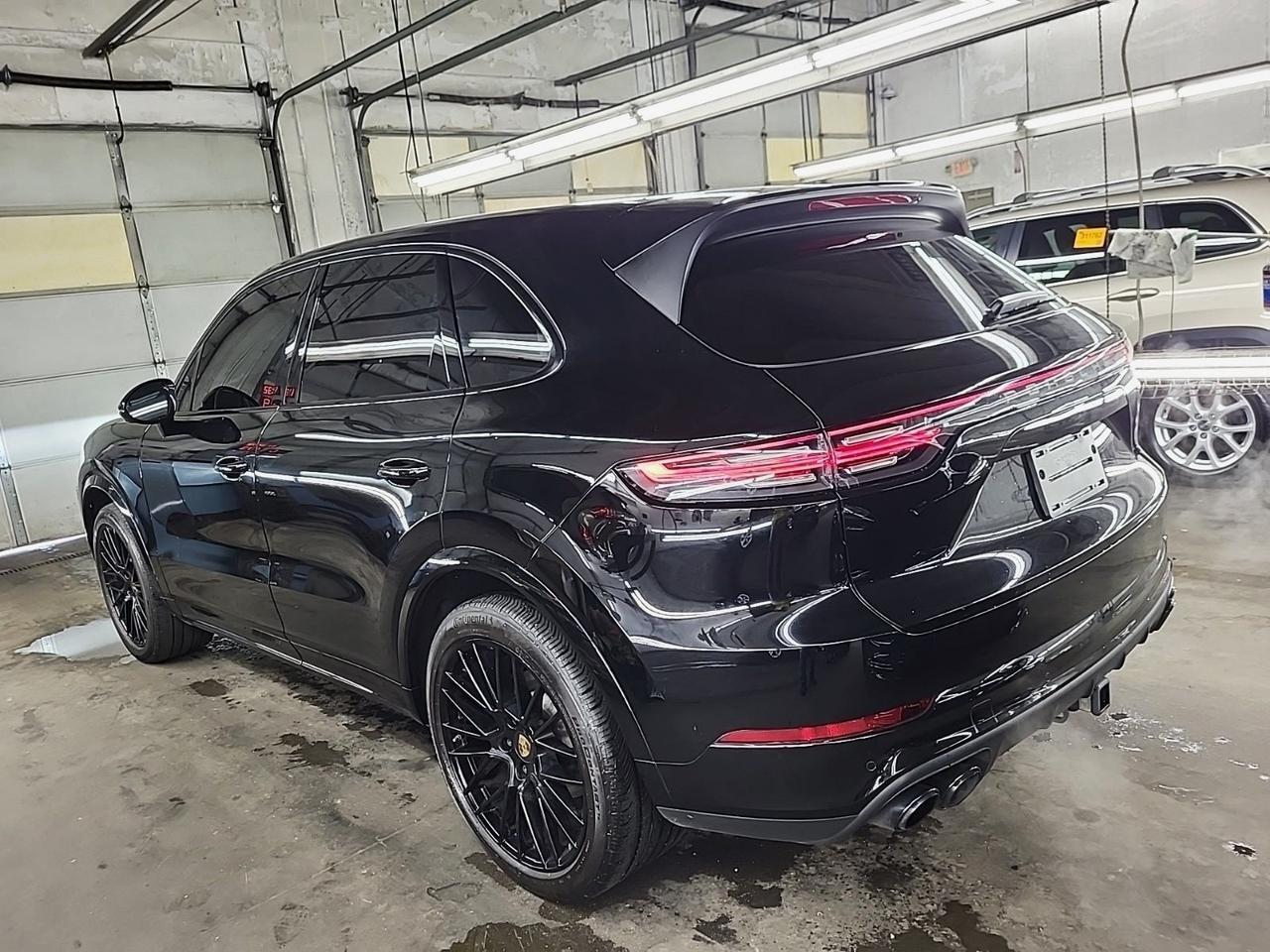 2023 Porsche Cayenne Platinum Edition Active Suspension Adaptive Cruise Portland OR