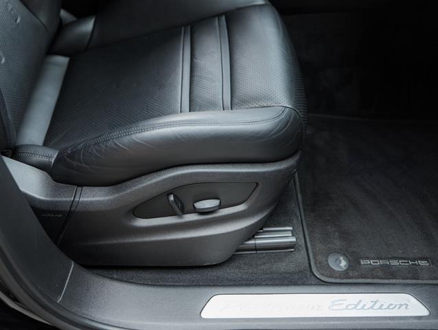 2023 Porsche Cayenne Platinum Edition Bakersfield CA