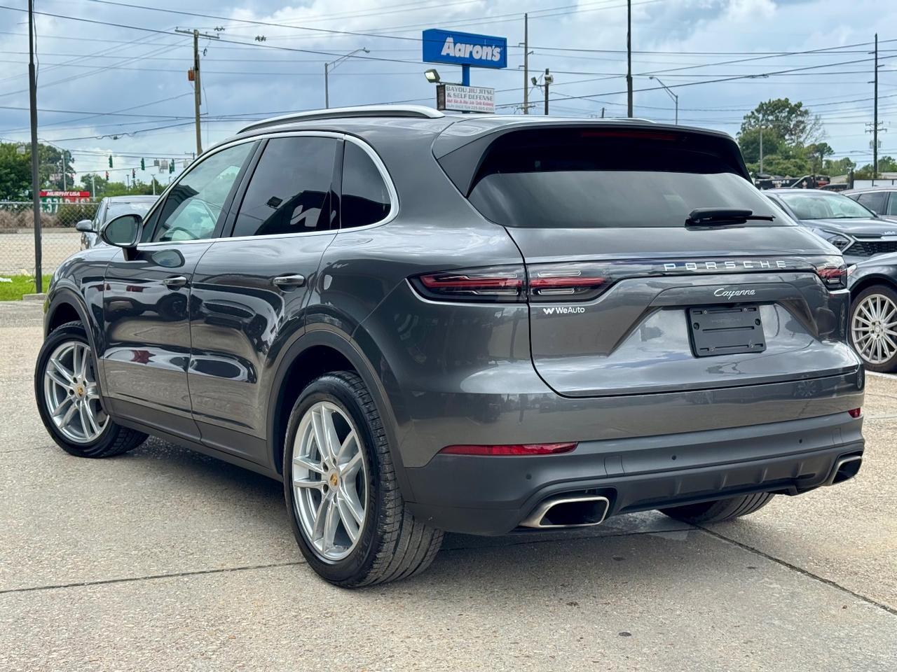 2023 Porsche Cayenne Platinum Edition