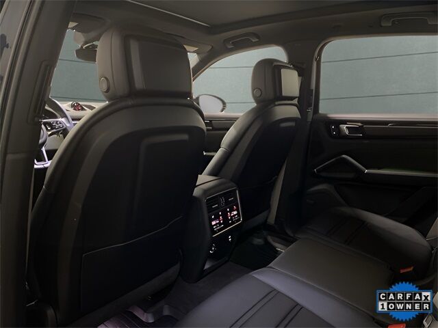 2023 Porsche Cayenne Platinum Edition Dallas TX