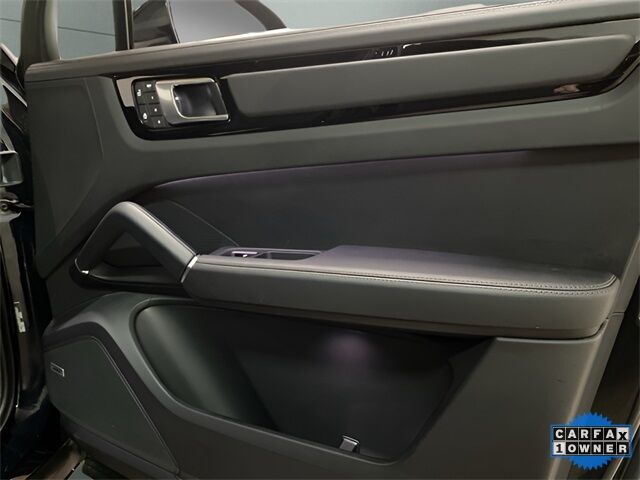 2023 Porsche Cayenne Platinum Edition Dallas TX