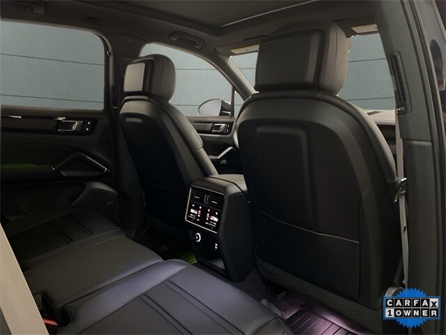 2023 Porsche Cayenne Platinum Edition Dallas TX