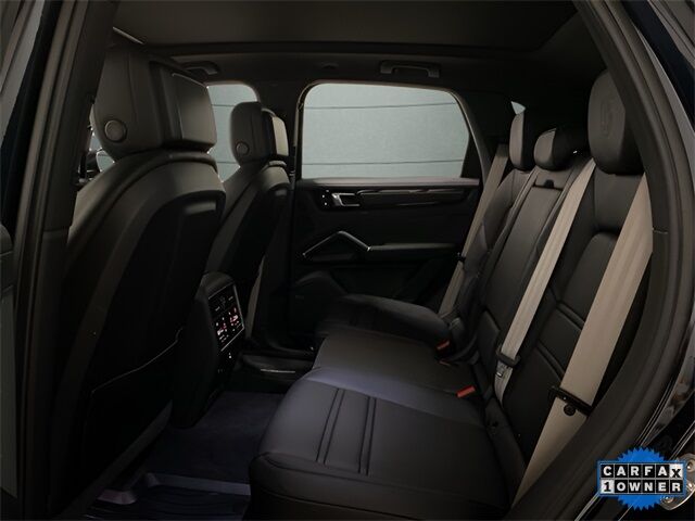 2023 Porsche Cayenne Platinum Edition Dallas TX