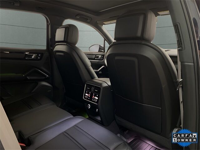 2023 Porsche Cayenne Platinum Edition Dallas TX
