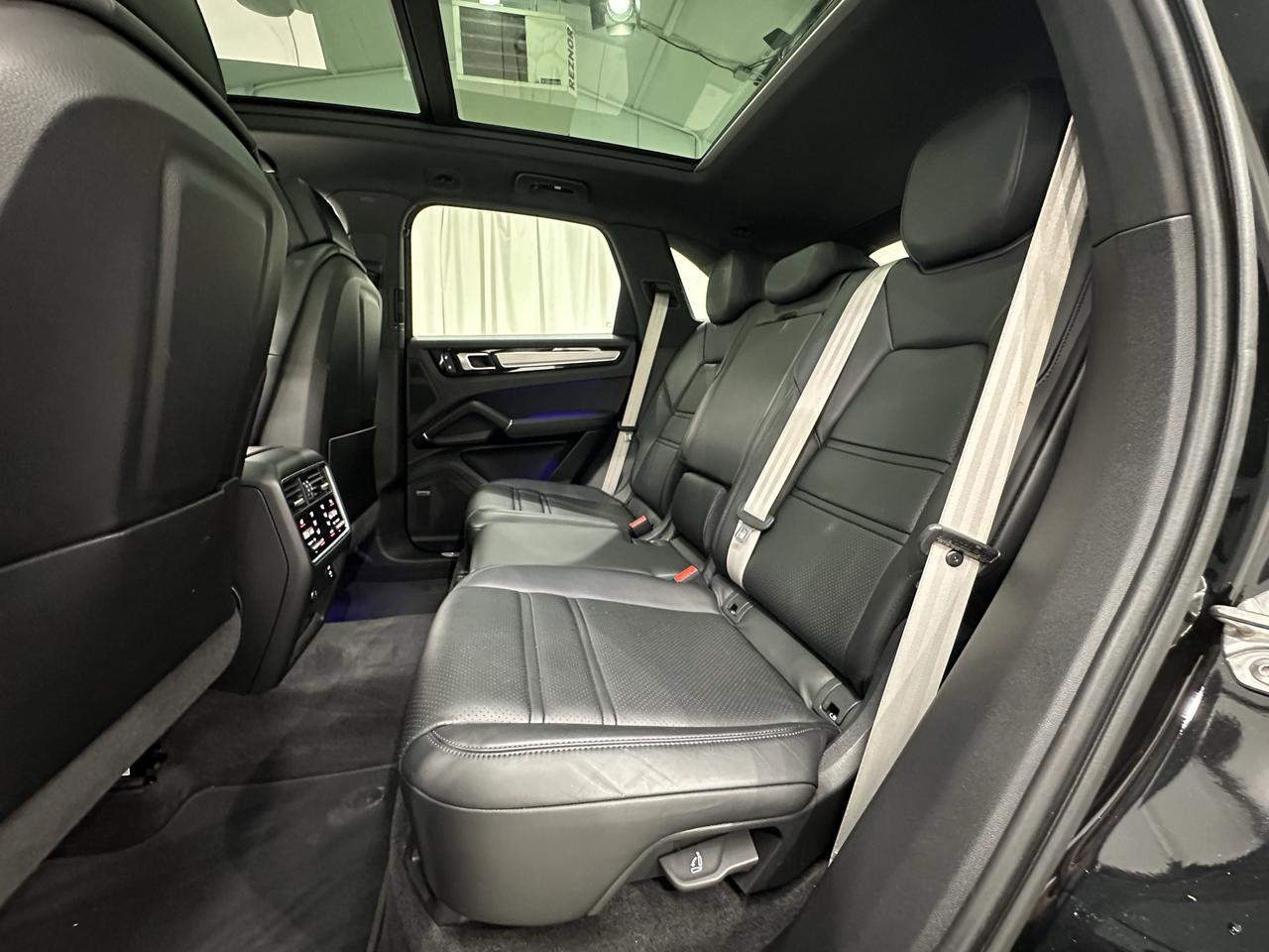 2023 Porsche Cayenne Platinum Edition E-Hybrid Newark DE