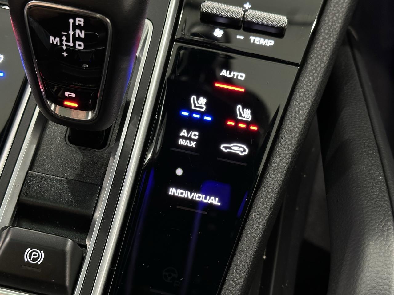 2023 Porsche Cayenne Platinum Edition E-Hybrid Newark DE