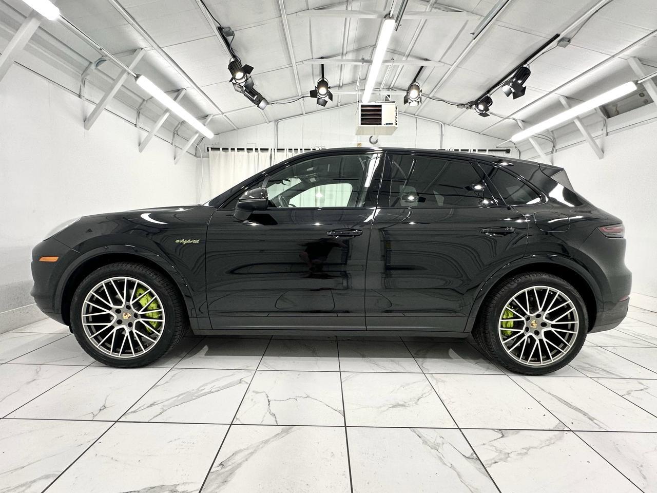2023 Porsche Cayenne Platinum Edition E-Hybrid Newark DE
