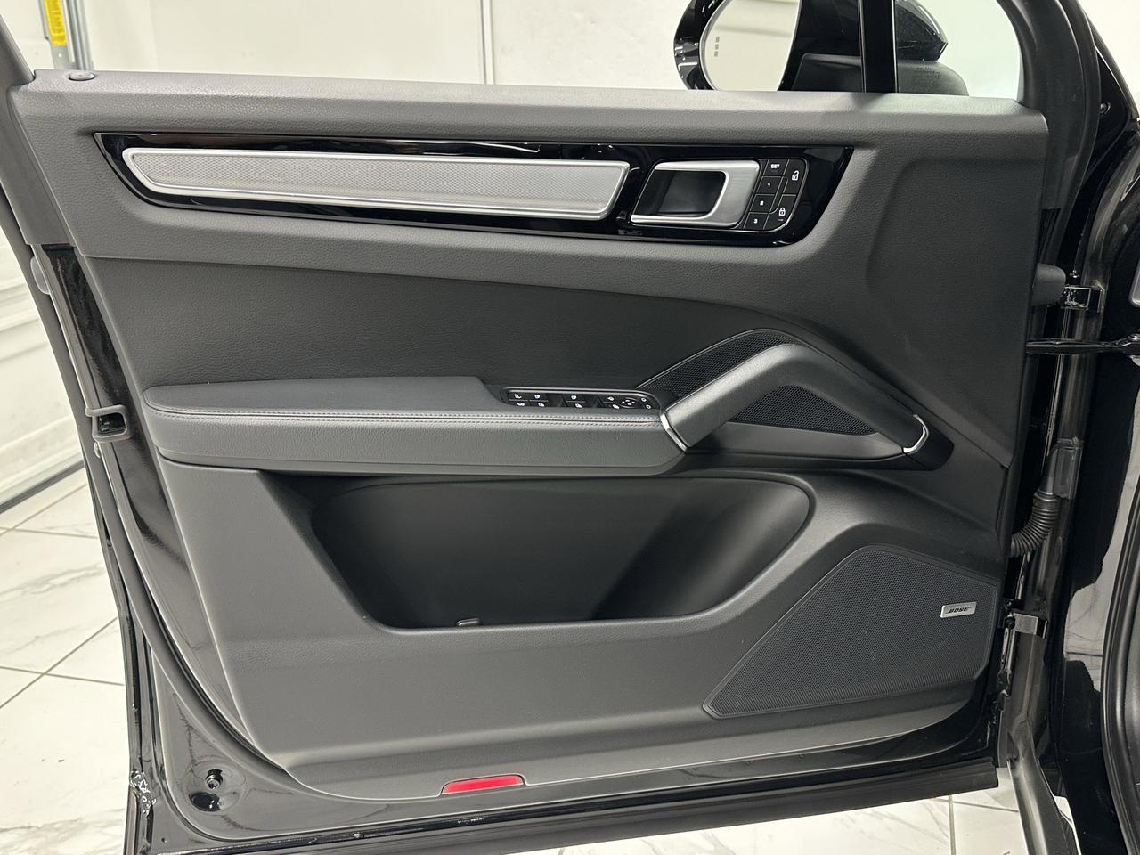 2023 Porsche Cayenne Platinum Edition E-Hybrid Newark DE