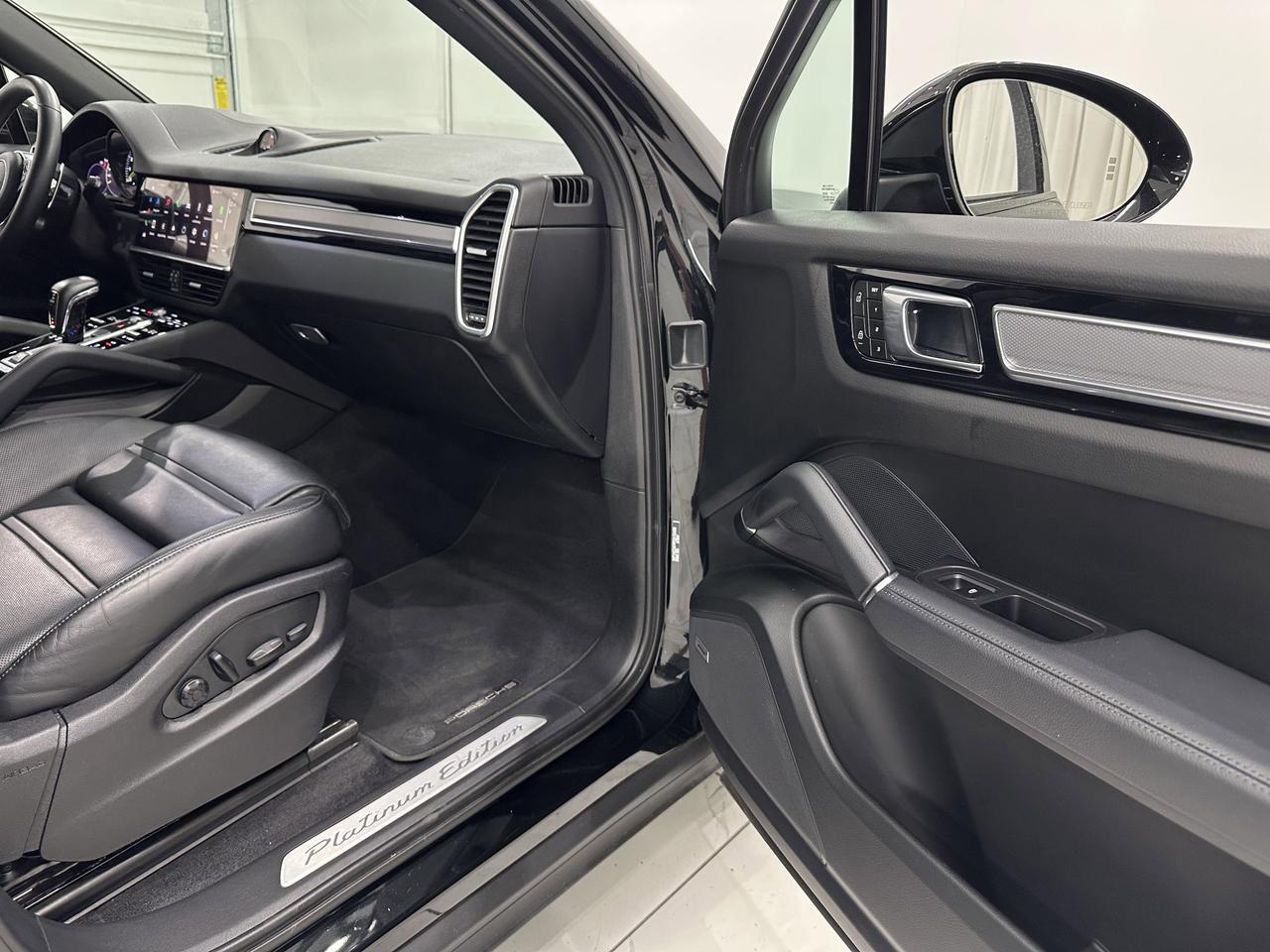 2023 Porsche Cayenne Platinum Edition E-Hybrid Newark DE