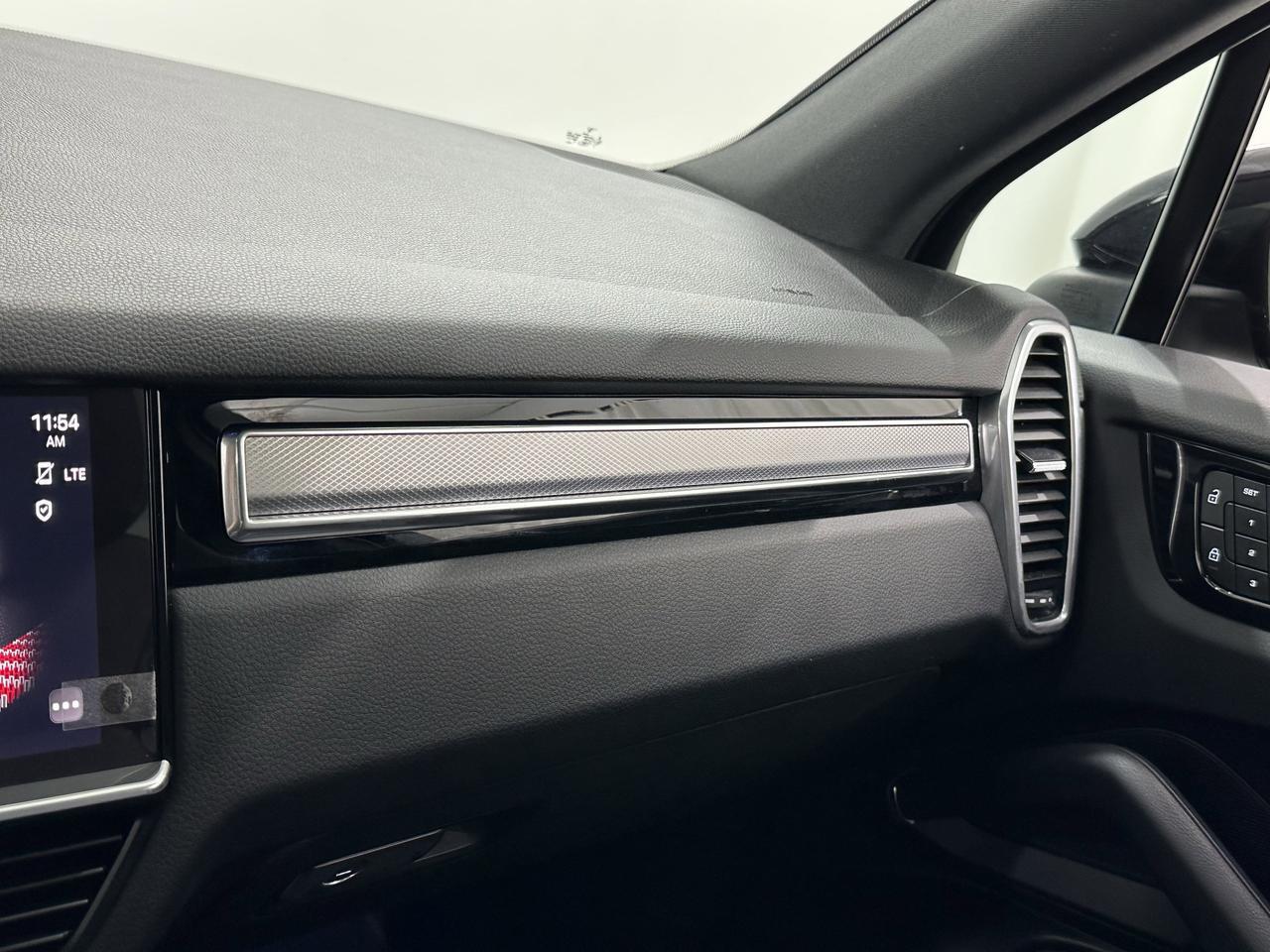 2023 Porsche Cayenne Platinum Edition E-Hybrid Newark DE