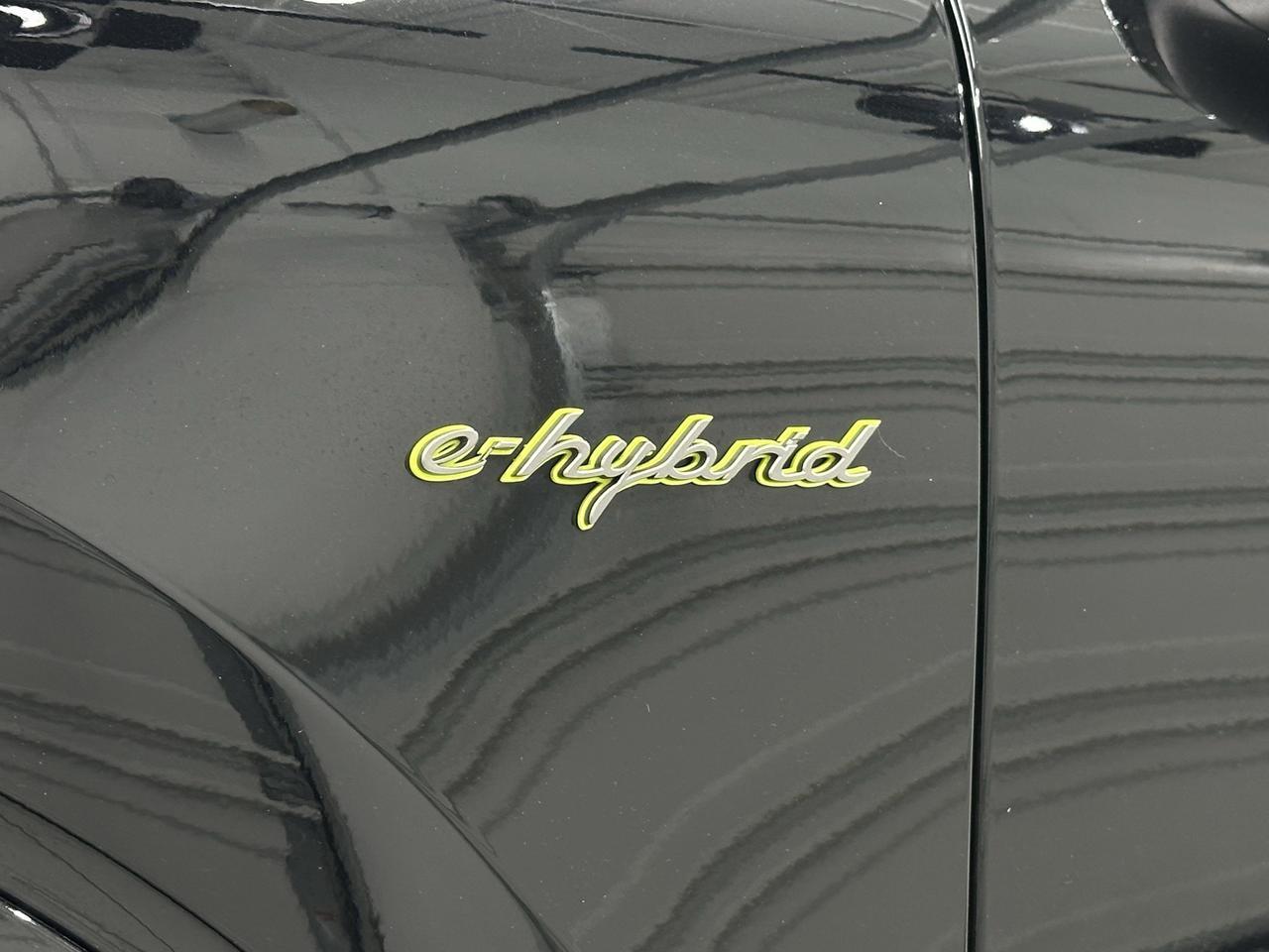 2023 Porsche Cayenne Platinum Edition E-Hybrid Newark DE