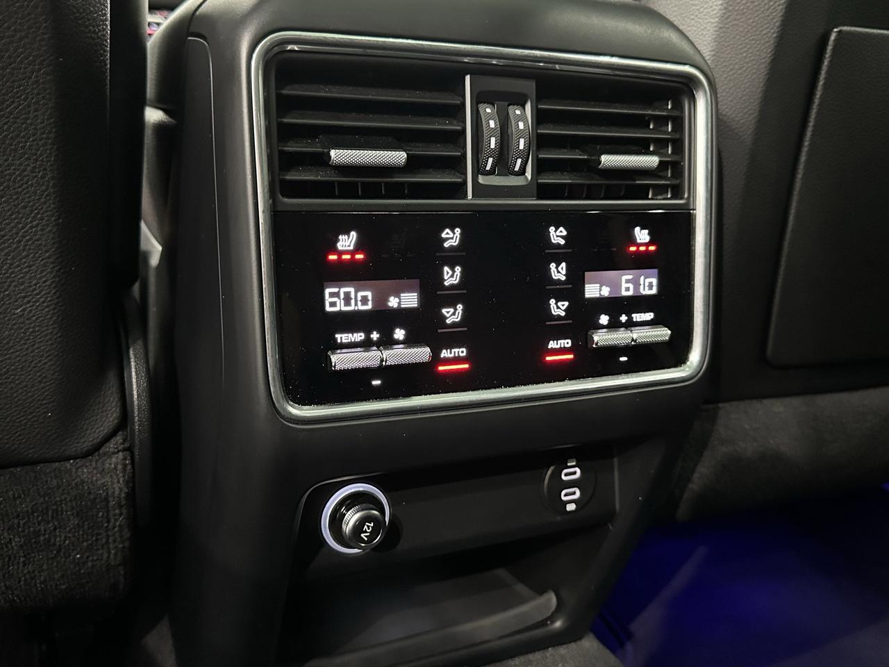 2023 Porsche Cayenne Platinum Edition E-Hybrid Newark DE