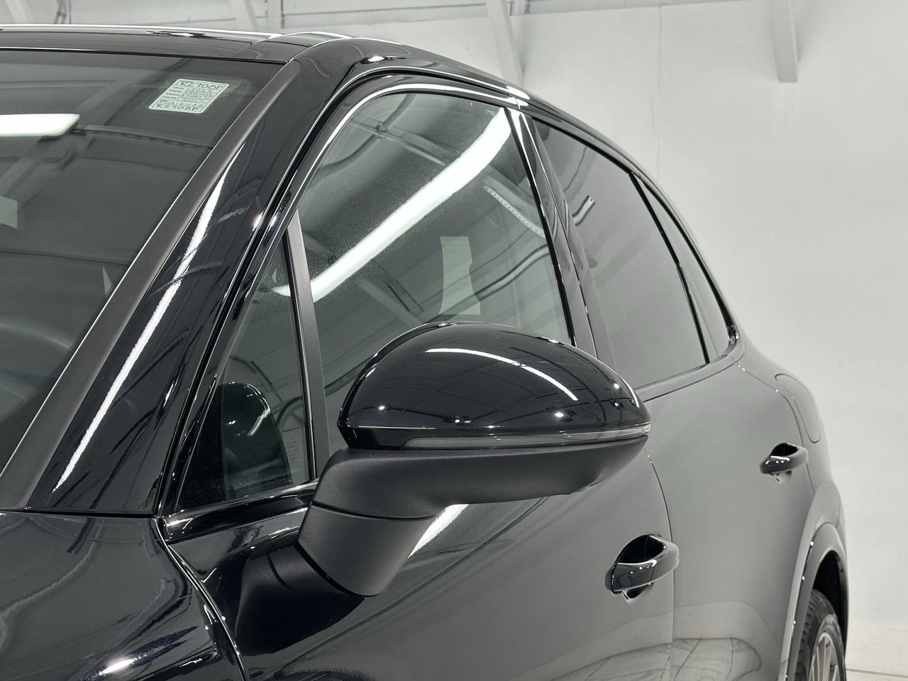 2023 Porsche Cayenne Platinum Edition E-Hybrid Newark DE