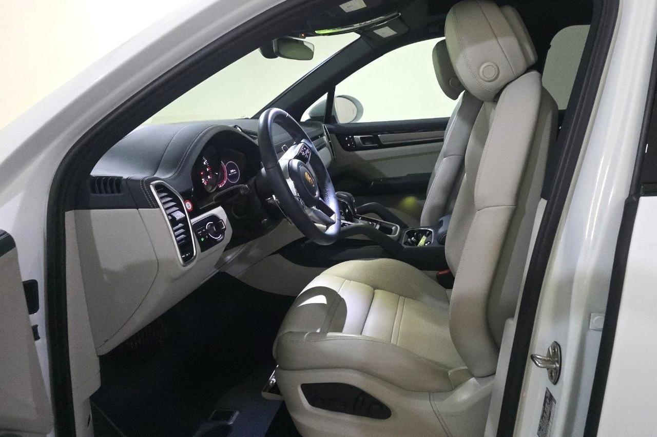 2023 Porsche Cayenne Platinum Edition InnoDrive Premium Package Plus Portland OR