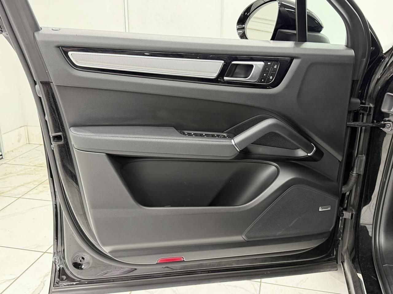 2023 Porsche Cayenne Platinum Edition Newark DE