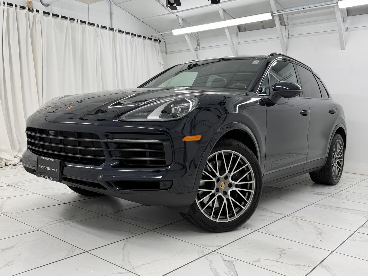 2023 Porsche Cayenne Platinum Edition photo 2